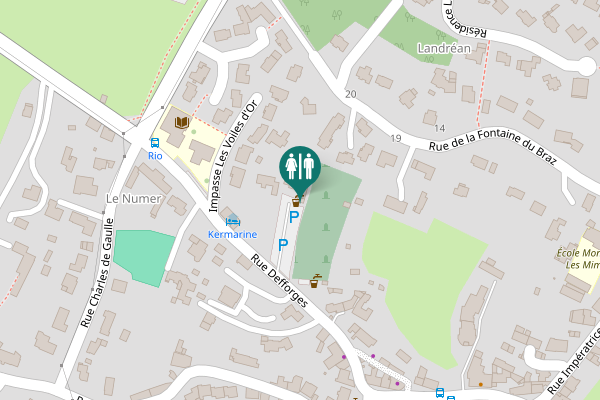 Map showing location of Rue Defforges Toilet