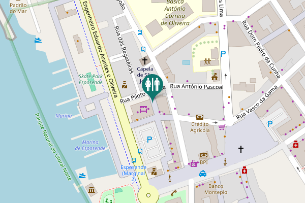 Map showing location of Largo do Mercado Toilet