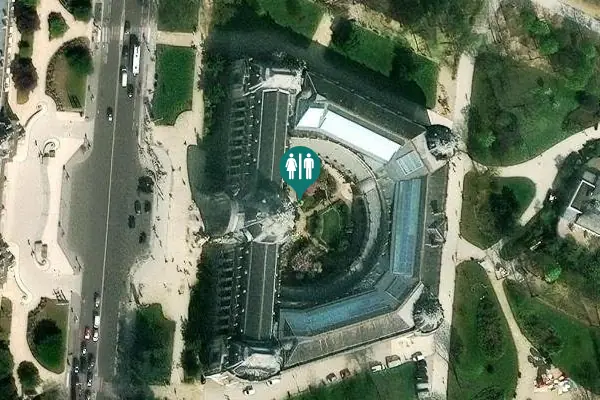 Satellite view of Paris Toilet