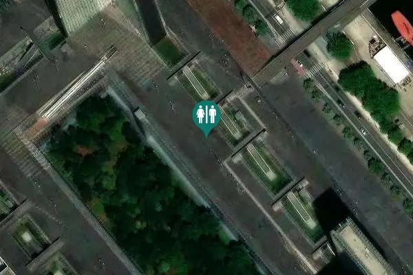 Satellite view of Passerelle Simone de Beauvoir Toilet