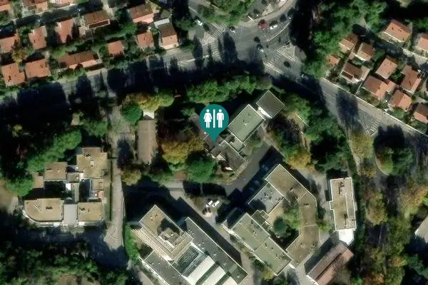 Satellite view of Allée Roger Lacombe Toilet