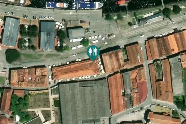 Satellite view of Largo de Sampaio Bruno 4 Toilet