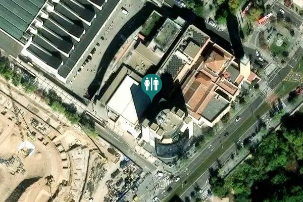 Satellite view of Plaza del Emperador Carlos V 8 Toilet