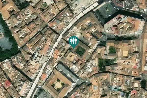 Satellite view of Calle Mariana Pineda 12 Toilet