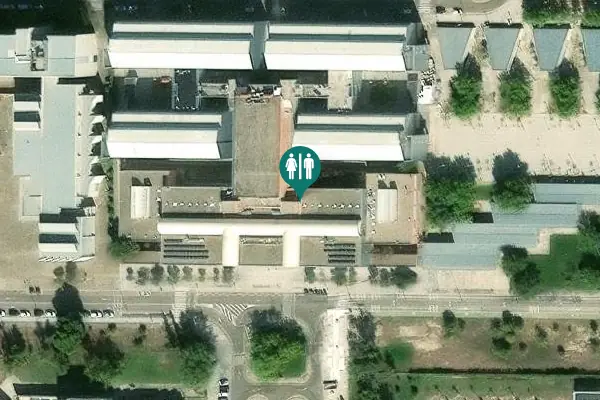 Satellite view of Calle María de Luna 3 Toilet