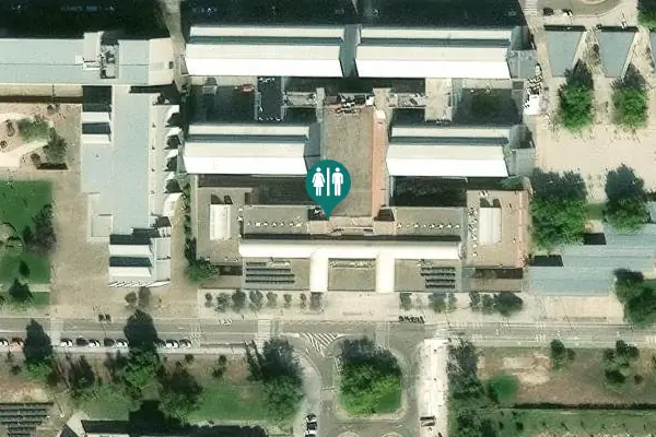 Satellite view of Calle María de Luna 3 Toilet
