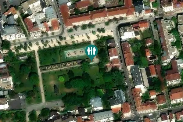 Satellite view of Rue Romain Rolland 47 Toilet
