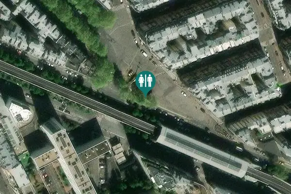 Satellite view of Place de la République de Panama Toilet