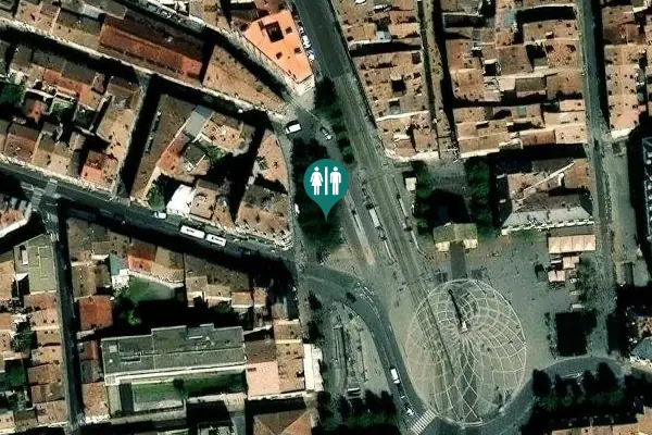 Satellite view of Place de la Victoire 24 Toilet
