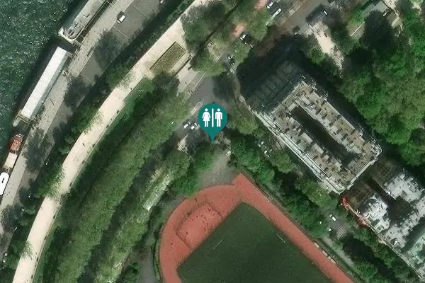 Satellite view of Quai Jacques Chirac 77 Toilet