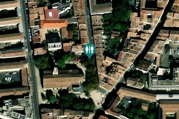Satellite view of Rue du Commandant Arnould 76 Toilet