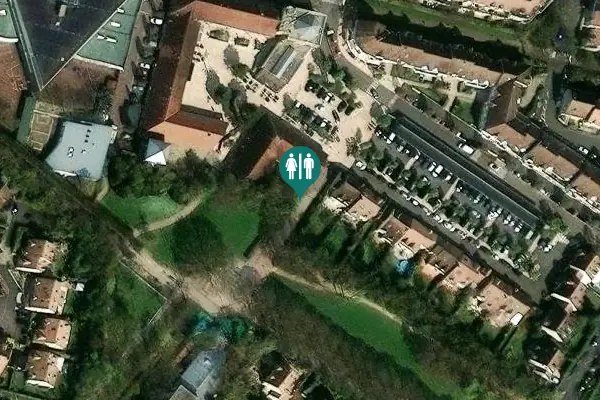 Satellite view of Place Louis XIII 21 Toilet