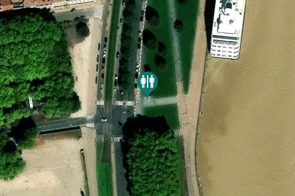 Satellite view of Quai Louis XVIII Toilet