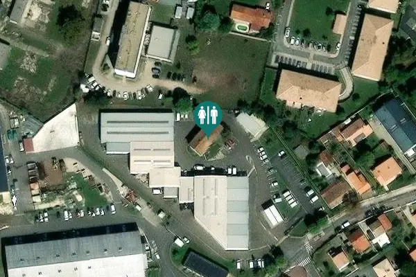 Satellite view of Avenue du Général Castelnau 17 Toilet