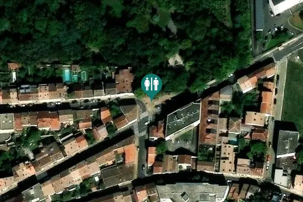 Satellite view of Rue du Taillan 10 Toilet