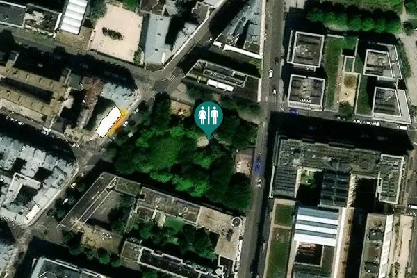 Satellite view of Rue des Amiraux 4 Toilet