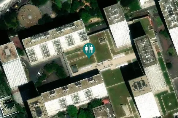 Satellite view of Place de Vénétie 13 Toilet