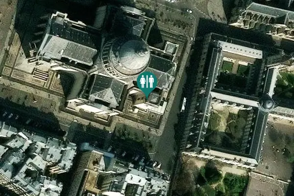 Satellite view of Toilettes de la crypte du panthéon