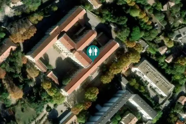 Satellite view of Rue de Nazareth 4 Toilet