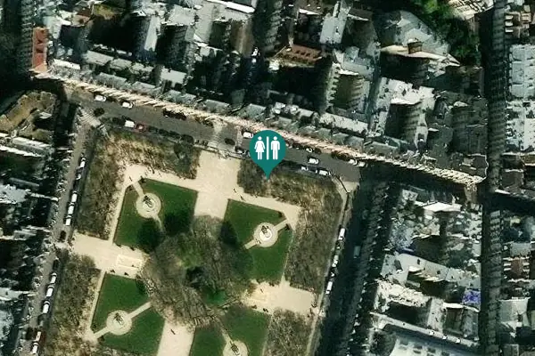 Satellite view of Place des Vosges 28 Toilet