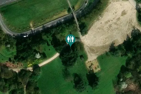 Satellite view of Allée Laurete da Fonseca Toilet