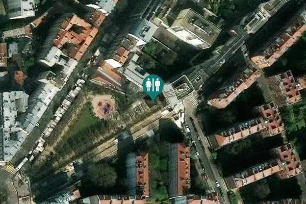 Satellite view of Rue de la Fontaine à Mulard 22 Toilet